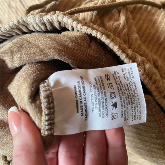 Nike Corduroy Wide Leg Pants Gold/Tan - Picture 6 of 6